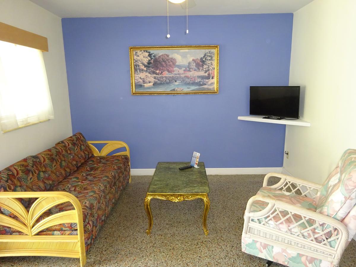 Motel Ebb Tide St. Pete Beach Esterno foto
